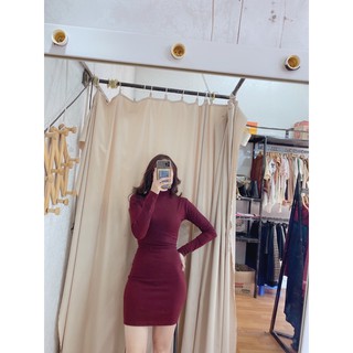 Váy body cổ lọ