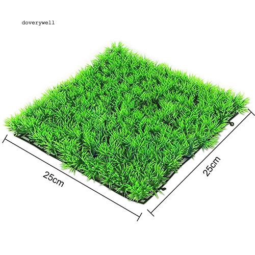 Thảm cỏ nhân tạo bằng nhựa dùng trang trí bể cá