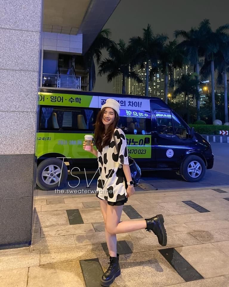 Áo phông bò sữa cá tính hot trend fom thụng