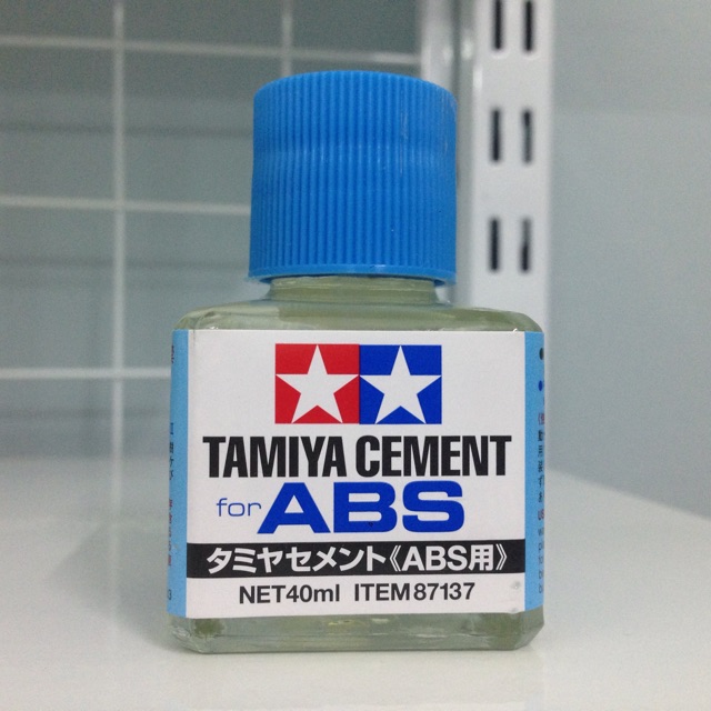 Keo: Tamiya Cement for ABS TA87137