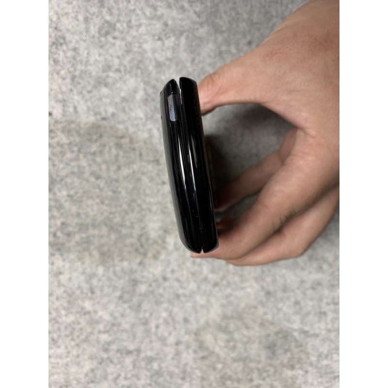 Điện thoại chơi game sony ericsson play R800i chính hãng