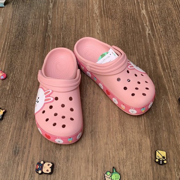 Dép cross  cho bé gái thỏ cony  quai ngang hàng  xuất khẩu full box  tặng kèm hộp và sticker gắn dép cross