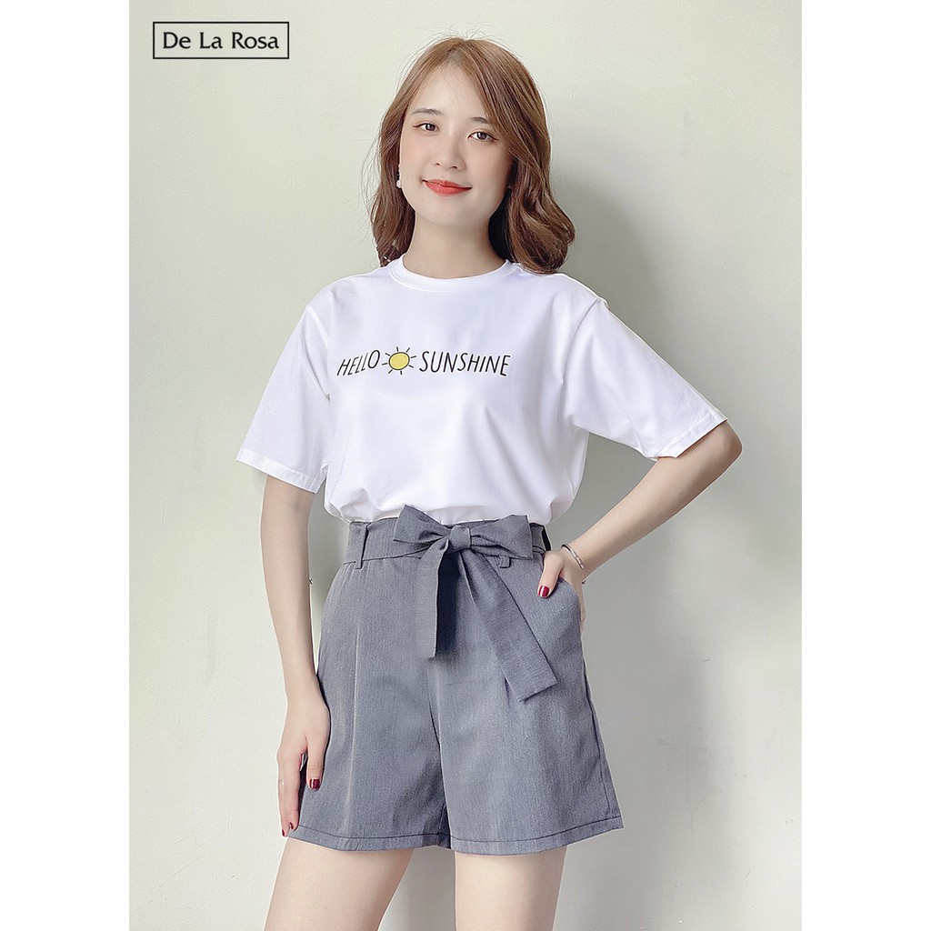 Áo thun cổ tròn in chữ Hello Sunshine - De La Rosa