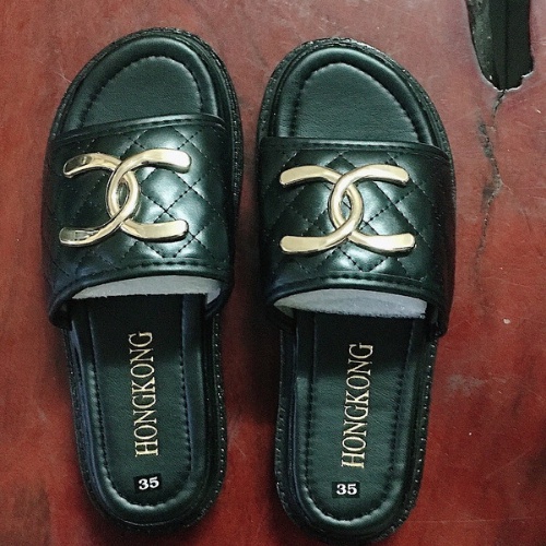 Dép nữ chaner quai ngang đế cao 5cm siêu nhẹ có 2 màu đen và trắng xinh xắn