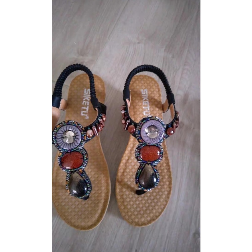 Sandal xỏ ngón Siketu, đế xuồng 6cm, quai đính hạt thời trang