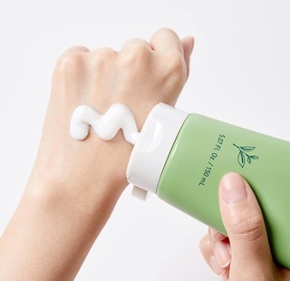 Sữa rửa mặt Innisfree trà xanh mẫu mới 2019
