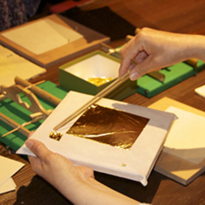 24K Gold Leaf Edible Gold Foil Sheets for Cake Decoration for Arts Crafts Gilding Paper 10Pcs/Pack Gold Leaf Craft Paper