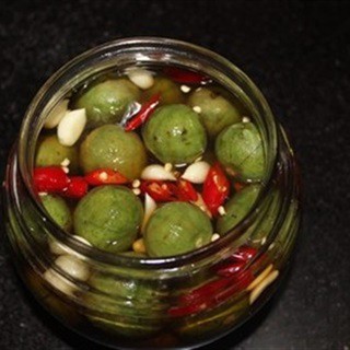 Sấu ngâm mắm tỏi