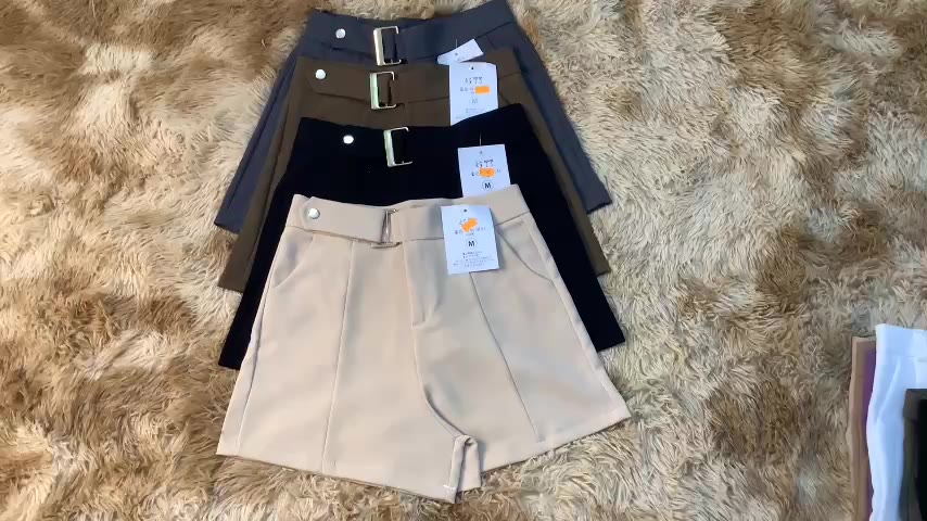 Quần đùi nữ , quần short nữ cạp cao ống rộng cúc bấm vải tuyết mưa dày dặn không nhăn màu đen màu be phong cách hàn quốc | BigBuy360 - bigbuy360.vn