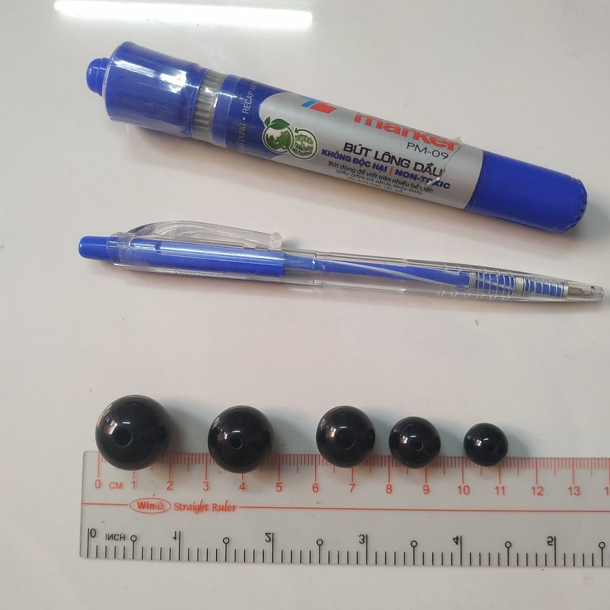 500gr hạt nhựa giả đá/ đá sữa/ hạt bẹt đen tốt (loại đẹp) màu đen size 8-20mm