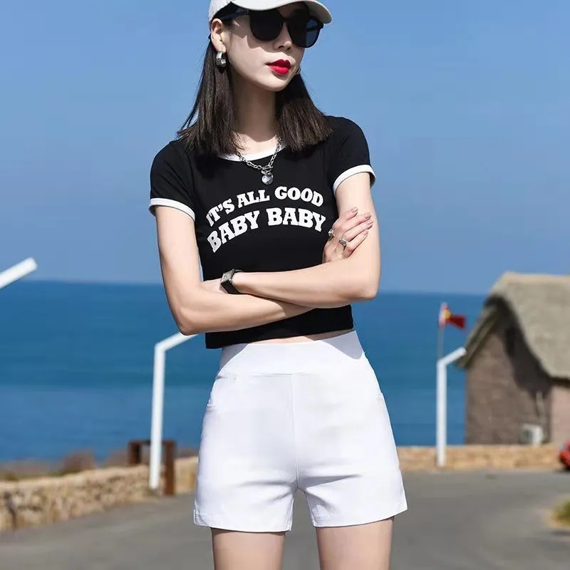 Quần đùi nữ lưng cao màu đen thời trang mùa hè 2021