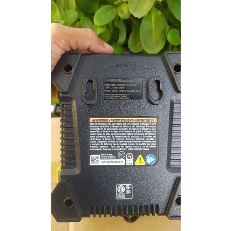 Xạc nhanh 5A ryobi 36-40v sử dụng điện 220v