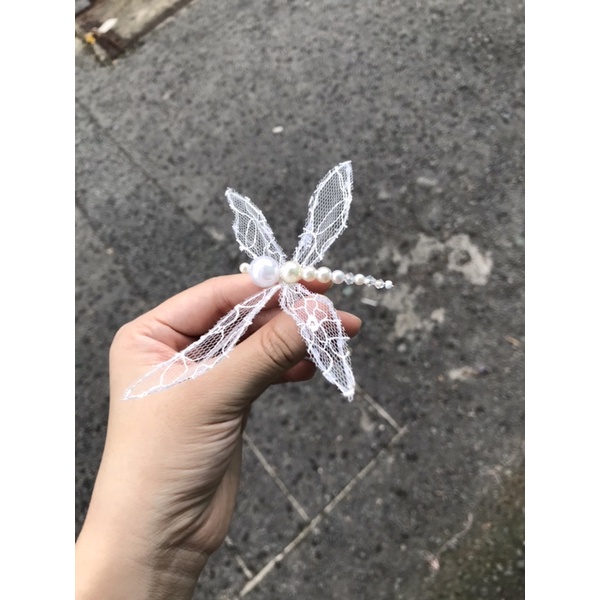 chuồn chuồn cánh ren cài tóc, chụp concept