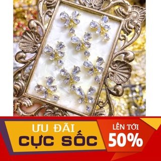 Charm bướm đá
