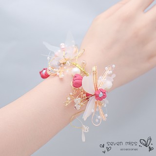 Vòng Hoa Đeo Cổ Tay Cho Phù Dâu