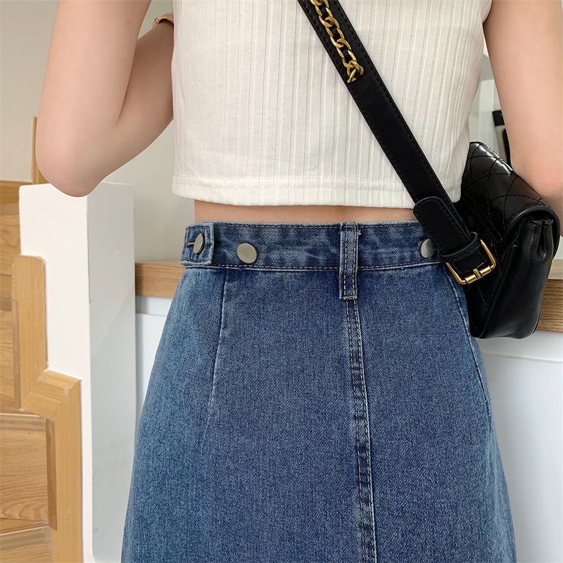 Chân Váy Bò Jeans Dài Cài Khuy Sau Lưng Xẻ Tà Sau Nữ Tính Học Sinh Hàn Quốc