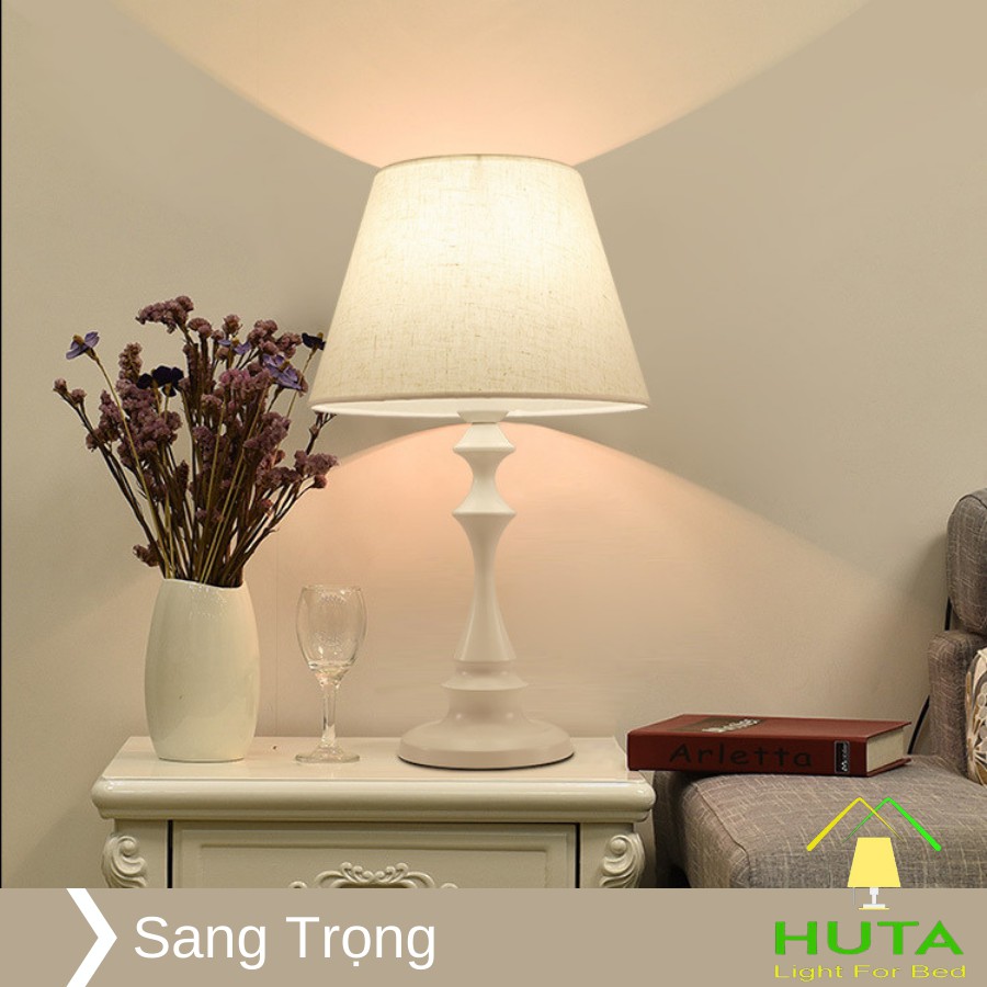 Đèn Ngủ Để Bàn Cao Cấp Điều Chỉnh Độ Sáng, Ánh Sáng Vàng Ấm, Chao Vải, Bóng Led, Dùng Decor Phòng Ngủ, Mã T2