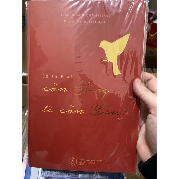 Còn sống là còn yêu