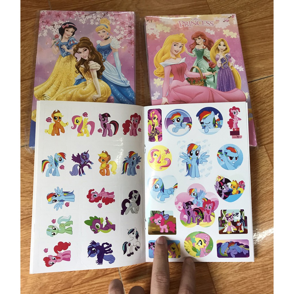 Vở Tập Tô Màu Cho Bé Kèm Sticker Dán - Đồ Chơi Cho Bé