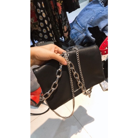 Túi kẹp nách Bershka auth