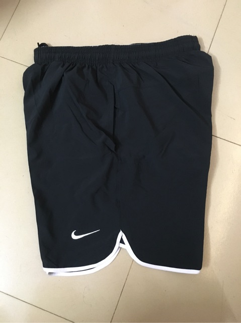 Quần thể thao nam dáng ngắn | BigBuy360 - bigbuy360.vn