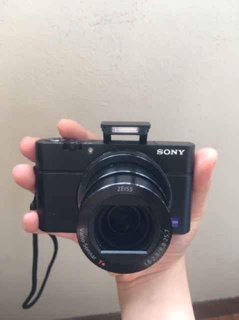 Máy ảnh Sony Cyber-shot DSC-RX100 III