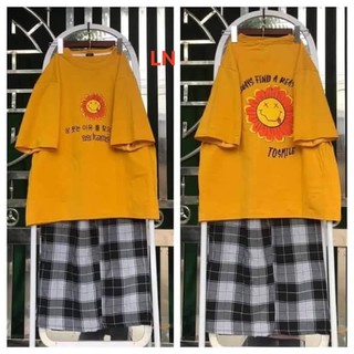 Set đồ áo phông hoa chữ cotton và quần caro ống rộng
