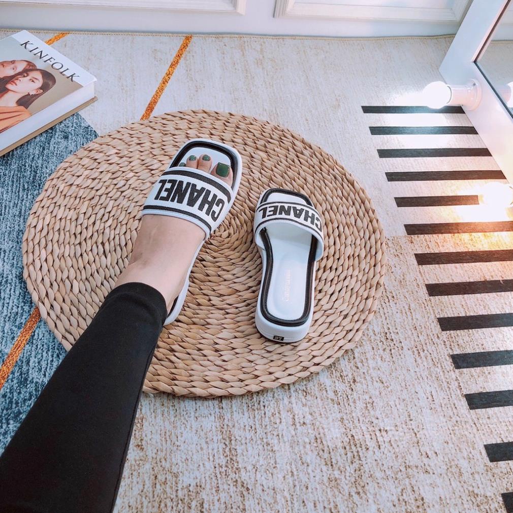 Dép nữ  quai ngang đế 2P họa tiết chữ sang xịn ,,