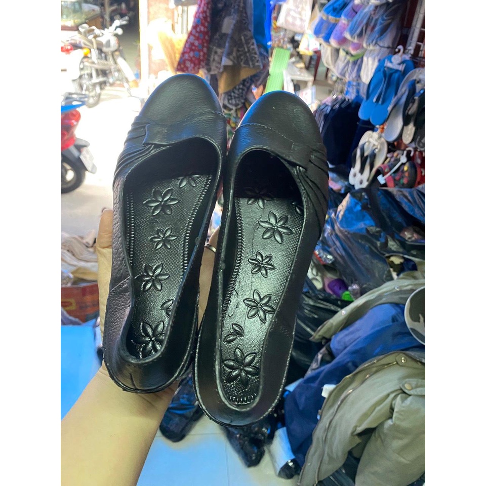 Giày nhựa dẻo mềm đen nữ 1699