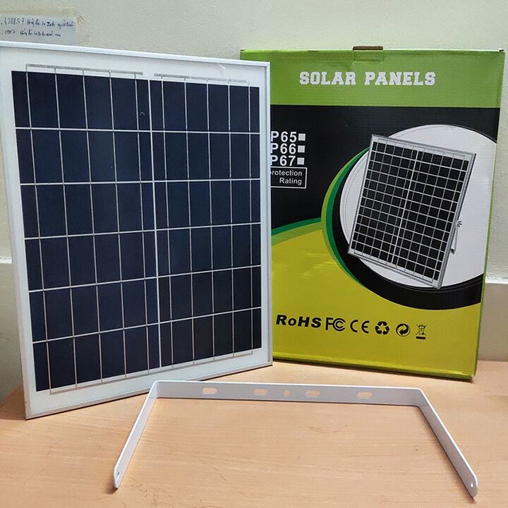Đèn năng lượng mặt trời 200w Solar Light cảm biến tự động sáng, đèn pha năng lượng mặt trời tặng kèm điều khiển từ xa