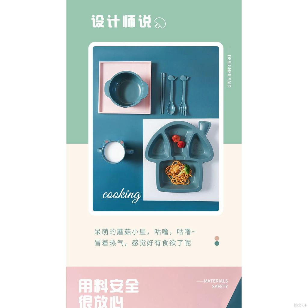 Bộ dụng cụ ăn uống 6 món kèm khuôn làm cơm nắm cho bé