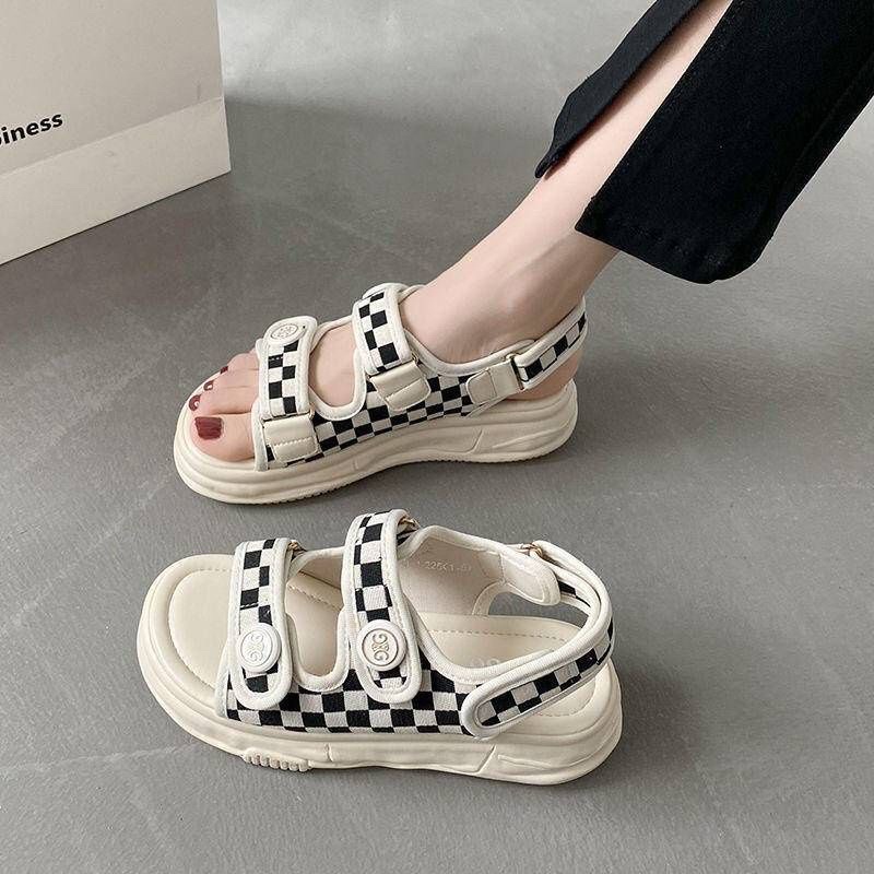 Sandal quai hậu kẻ ô 2 màu đen trắng