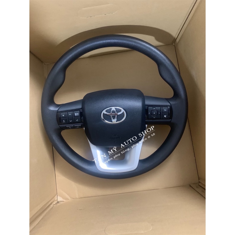 Nắp đậy phím còi Toyota Fortuner/Hilux 2017-2021