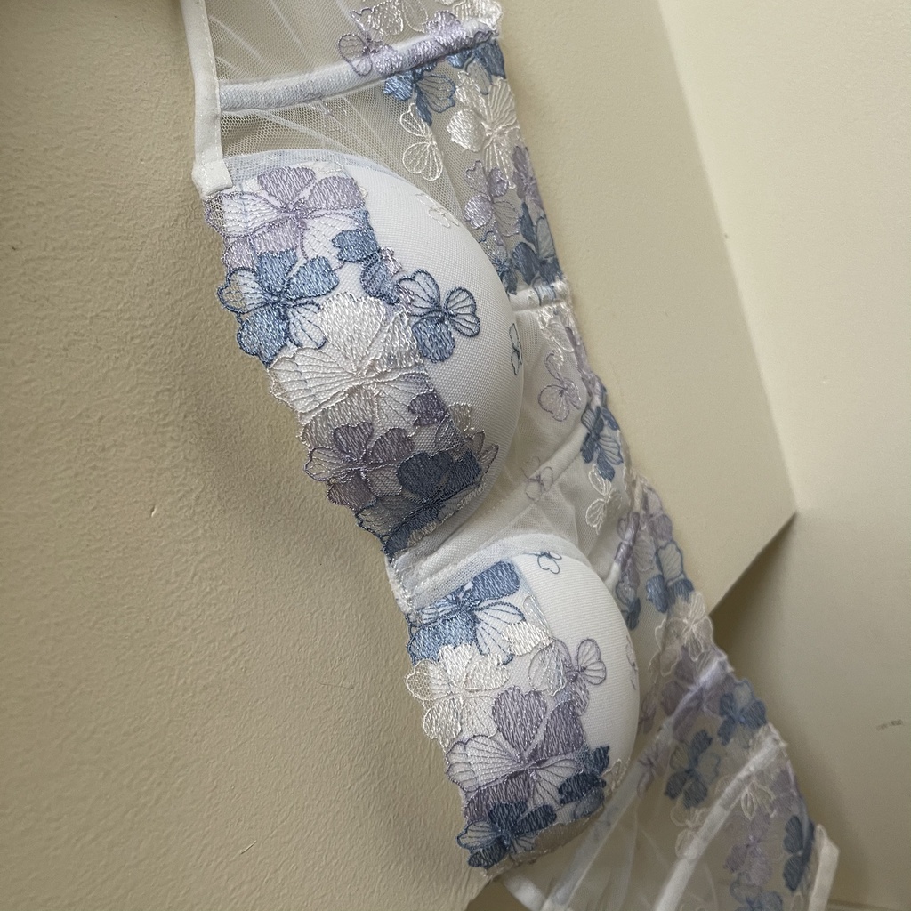 Áo Croset 7 xương cỏ 4 lá Cô Kim 7 | BigBuy360 - bigbuy360.vn