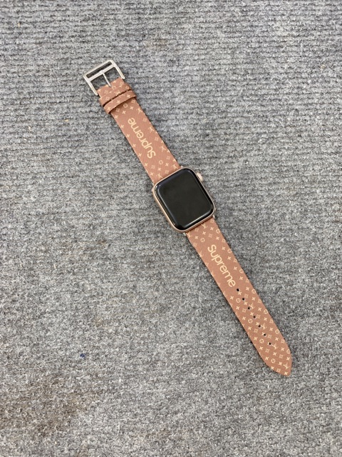 Dây da dành cho Apple Watch in hoạ tiết superme cá tính