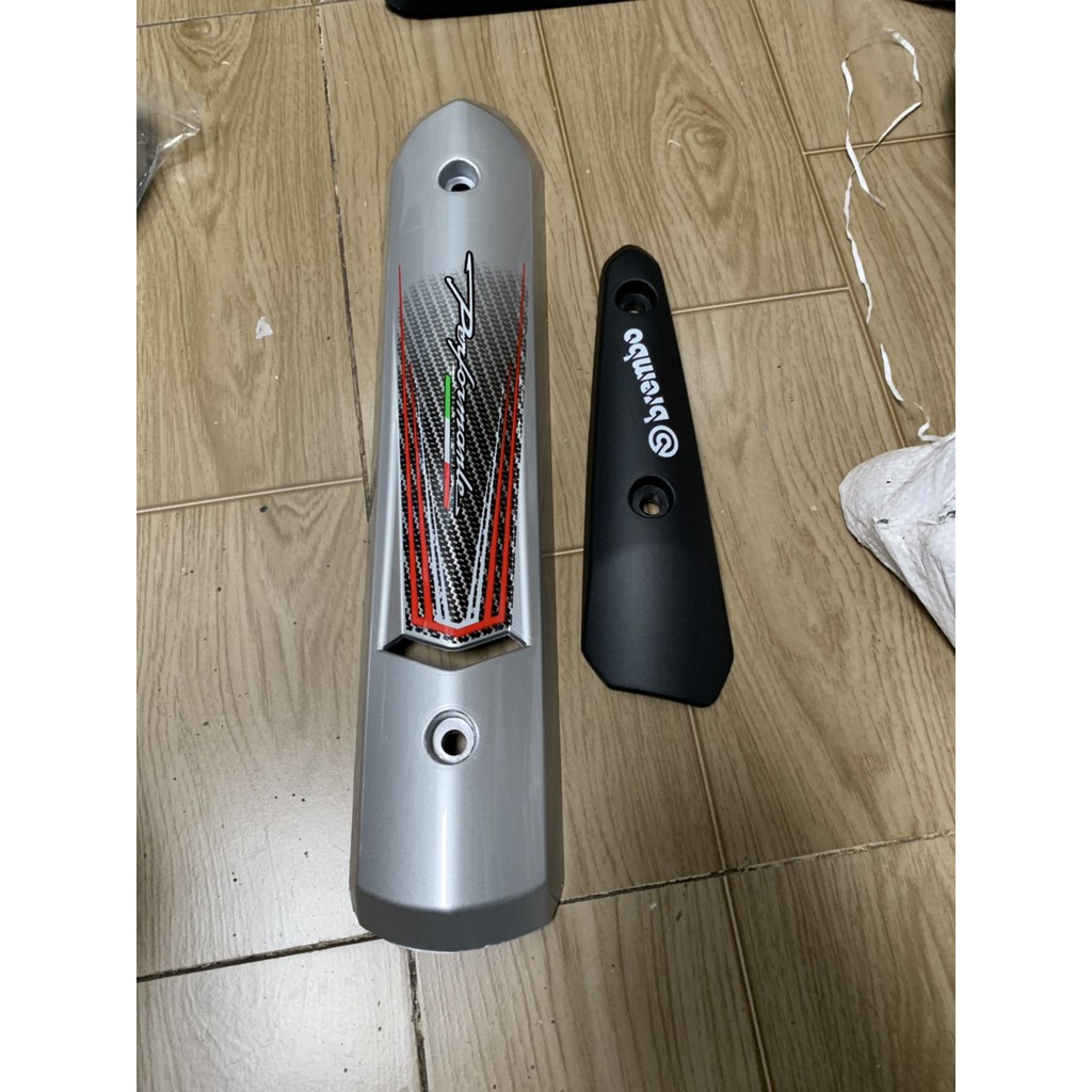 Ốp pô spark màu bạc tem sơn