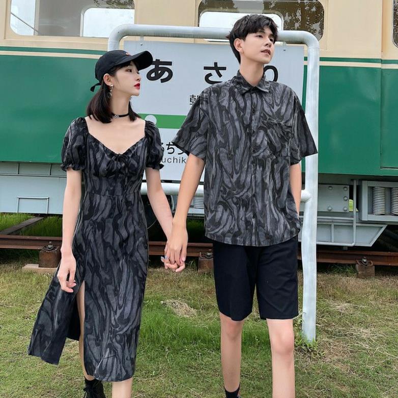 (Oder) Áo đôi tình nhân, áo sơ mi nam cộc tay và váy trễ vai dáng xòe xẻ tà nữ. Set đồ đôi màu loang đen cá tính. .