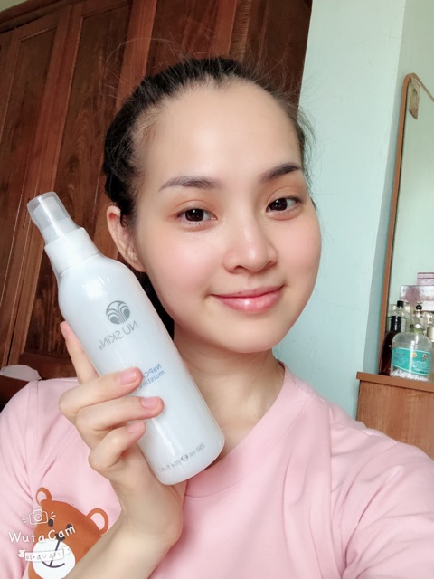 Xịt khoáng nuskin hành chính hãng( dưỡng ẩm nhẹ nhàng phun sương)