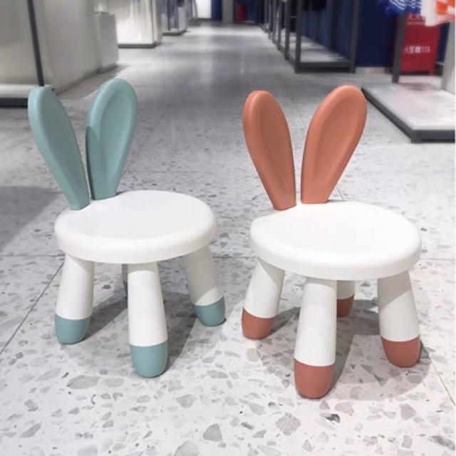 Ghế nhựa hình tai thỏ