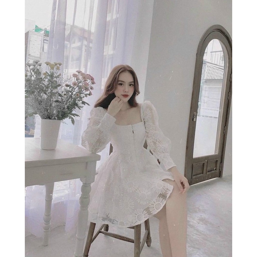 ĐẦM REN TRẮNG CỔ VUÔNG TIỂU THƯ