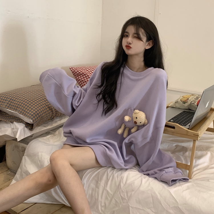 Áo thun thời trang trẻ trung cá tính 215979Áo thun tay dài cổ tròn phối túi hoạ tiết gấu thiết kế dáng rộng thoải mái | BigBuy360 - bigbuy360.vn