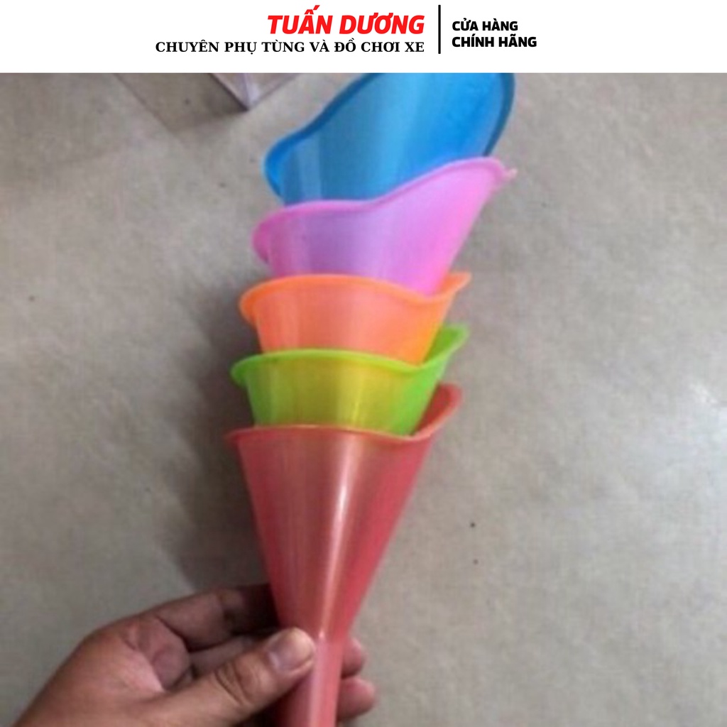 Phễu đổ dầu - đổ xăng nhựa xịn dày dặn bền loại dài 25cm