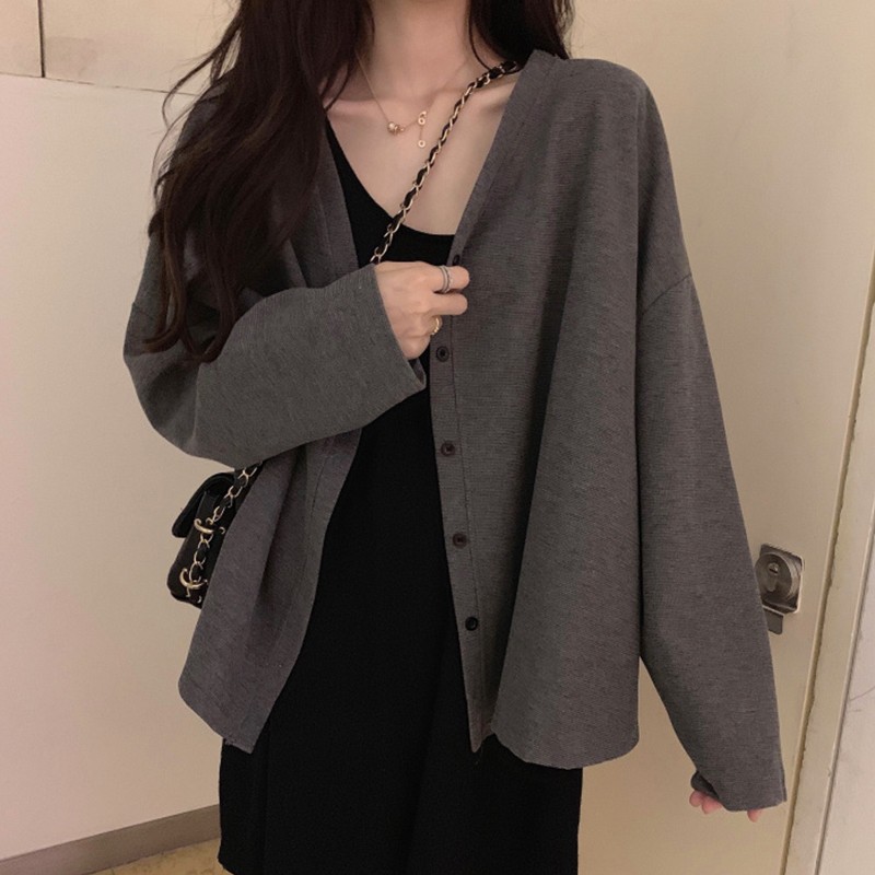 ÁO CARDIGAN NỈ LÌ OVERSIZE CỔ V CÚC DỌC XÁM NÂU - ÁO CADIGAN LEN MỎNG 2 MÀU NÂU XÁM | BigBuy360 - bigbuy360.vn