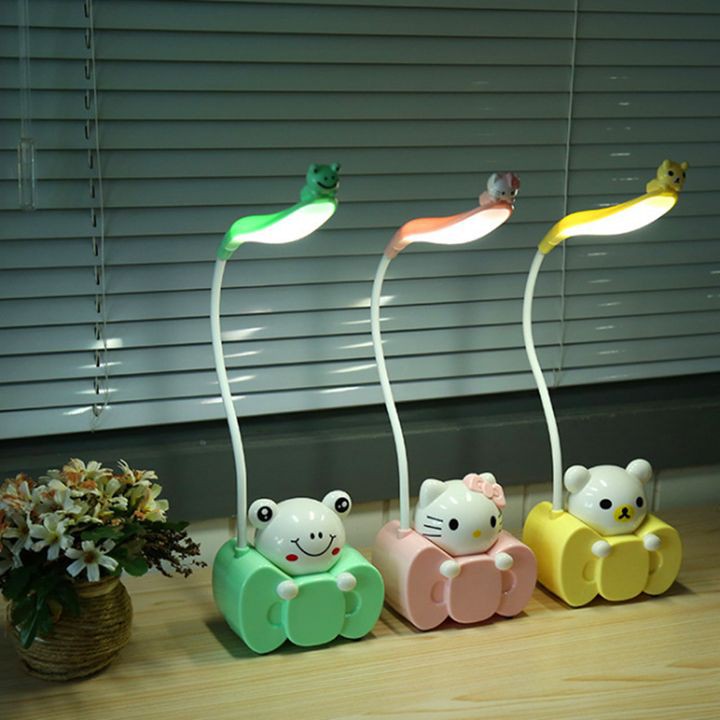 Đèn bàn học sinh bảo vệ mắt có cổng USB