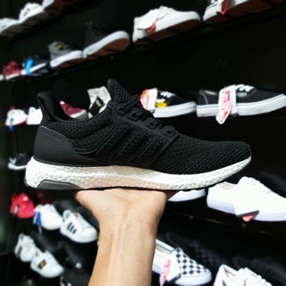 (Video cận cảnh) GIÀY SNEAKERS ULTRA BOOST 5.0 ĐEN TRẮNG