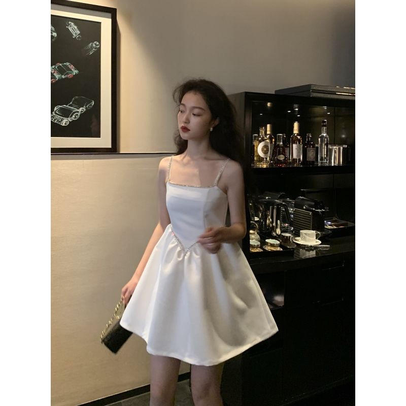 Đầm Xòe Hai Dây Phong Cách Cổ Điển Thanh Lịch Dành Cho Nữ | BigBuy360 - bigbuy360.vn