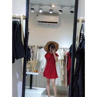 Váy chiết eo