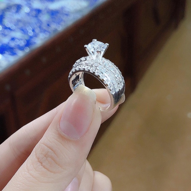 Nhẫn đá cao cấp