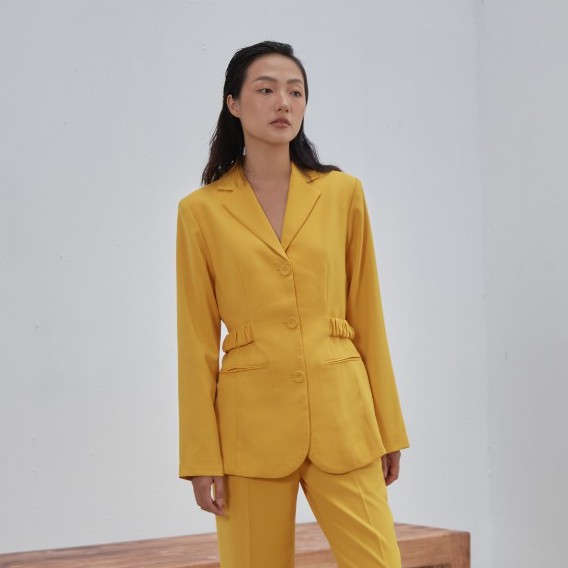 COCO SIN - Áo Vest Vàng Nhún Eo