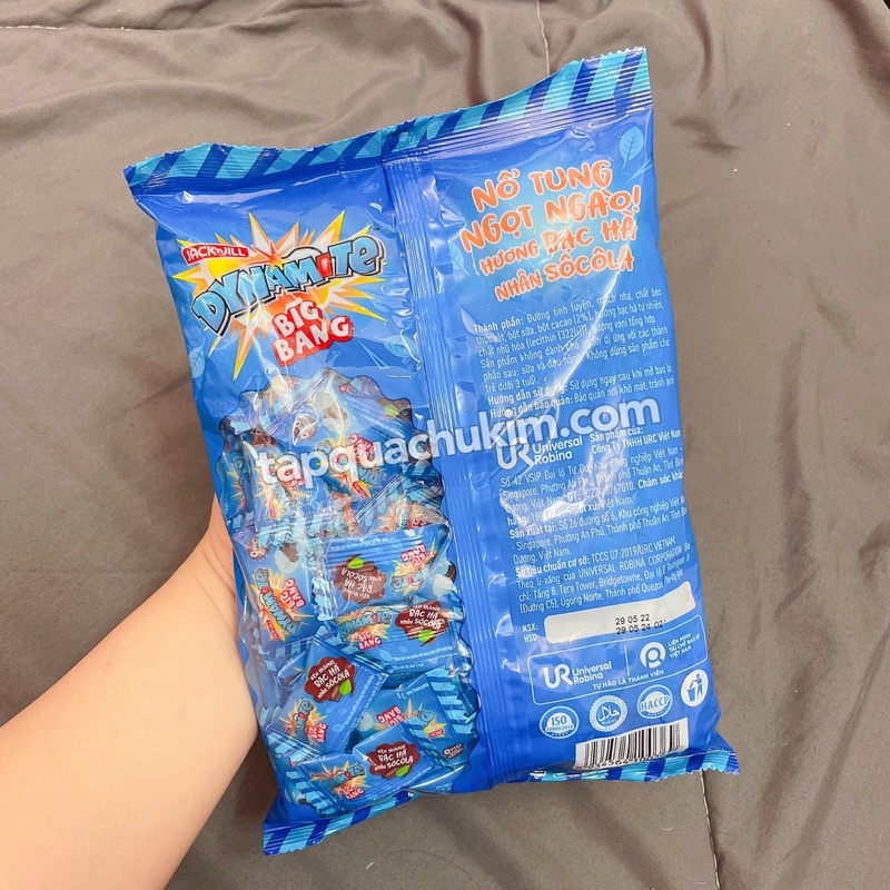 Kẹo DYNAMITE hương BẠC HÀ nhân SOCOLA bịch 330G
